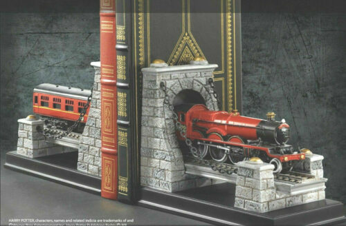 Könyvtámasz - Harry Potter Hogwarts Express Train Figurine Bookends Statue Set