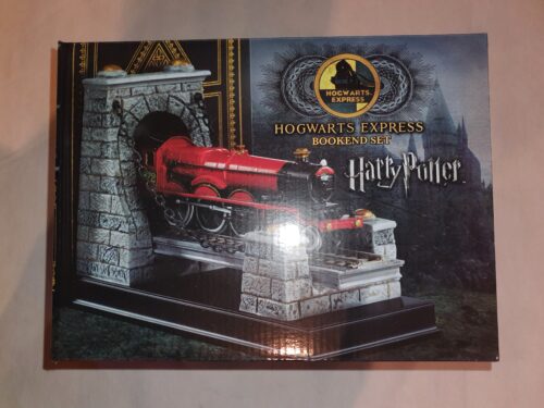 Könyvtámasz - Harry Potter Hogwarts Express Train Figurine Bookends Statue Set