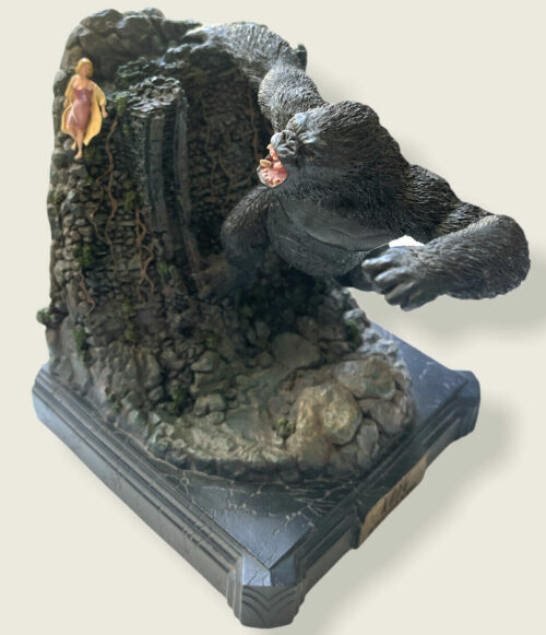 Weta King Kong vs V-Rex Bookends Polystone Jackson Movie könyvtámasz