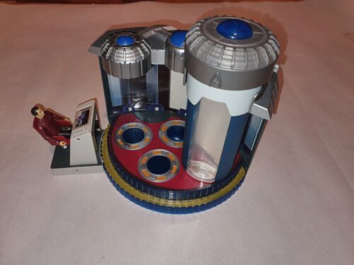 Star Trek USS Enterprise Transporter Room Playset 2009